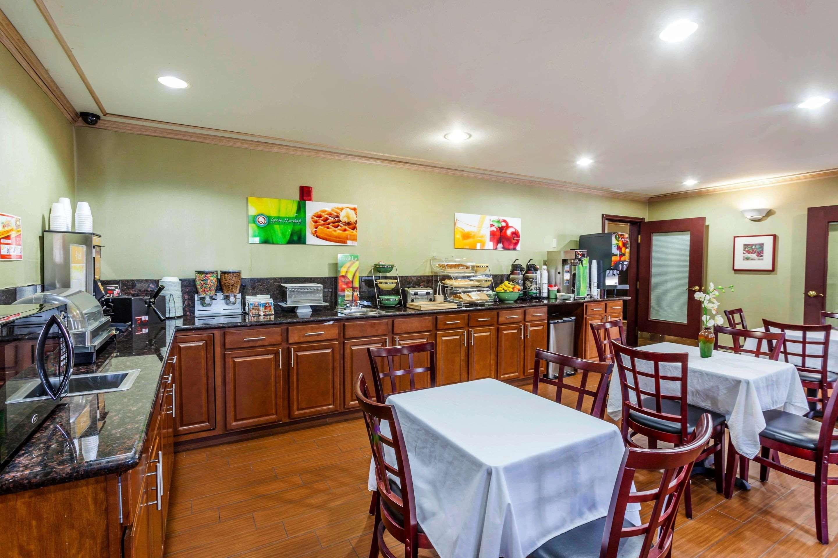 Quality Inn Арлингтон Экстерьер фото